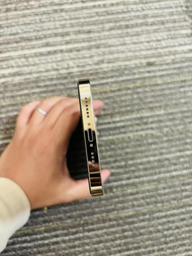 iPhone 13 Pro Max 256 gb ゴールド