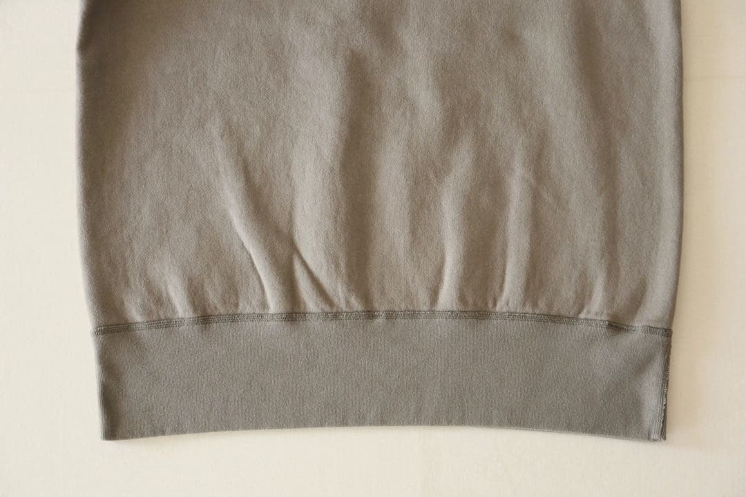 TOUJOURS クルーネックプルオーバー