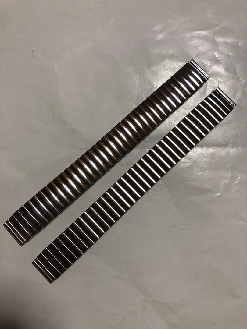 お買得 2本セット 腕時計の伸縮ベルト hamilton ベンチュラ等に 銀色