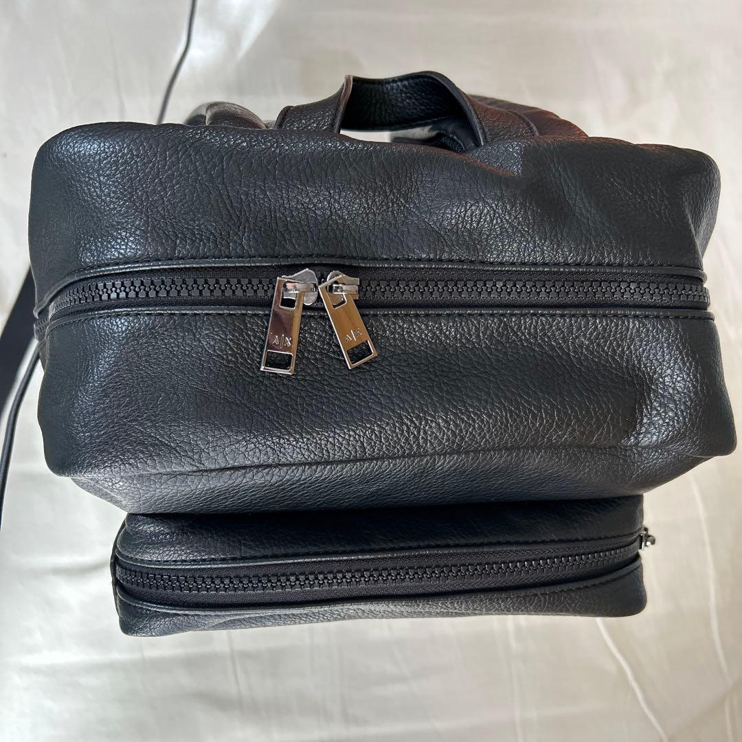 アルマーニ エクスチェンジ リュック 革製 黒