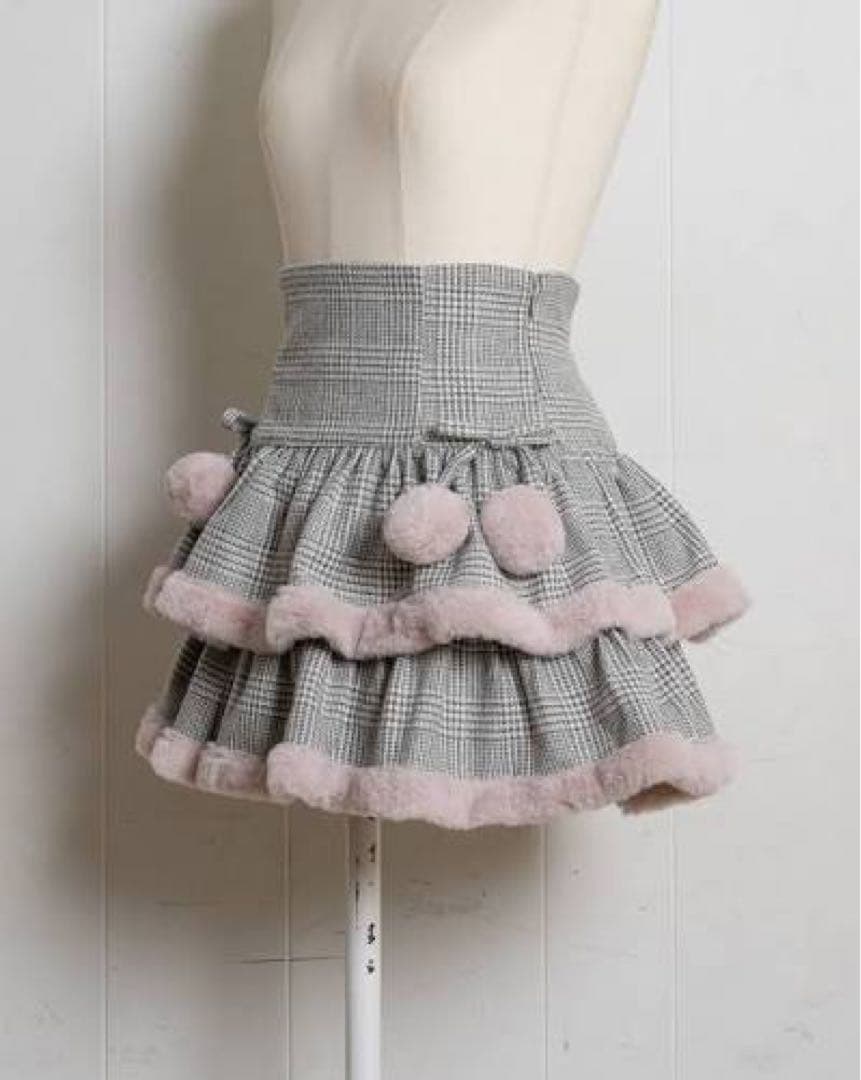 pium ファーティアードスカート