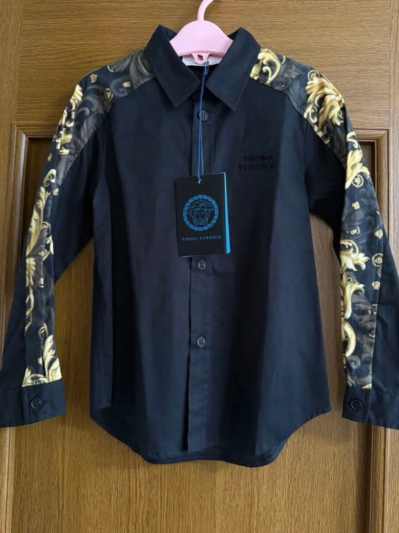 新品タグ付き ヴェルサーチ 長袖シャツ 5A