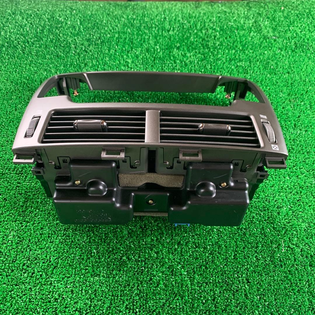 トヨタ　セルシオ30 31 純正ナビエアコンルーバーカバー　インパネ　中古品