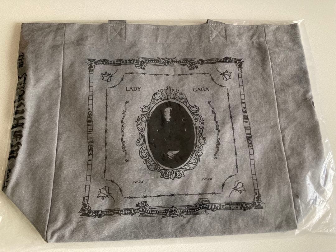 新品・未使用 LADY GAGA レディーガガ　トートバッグ　グレー