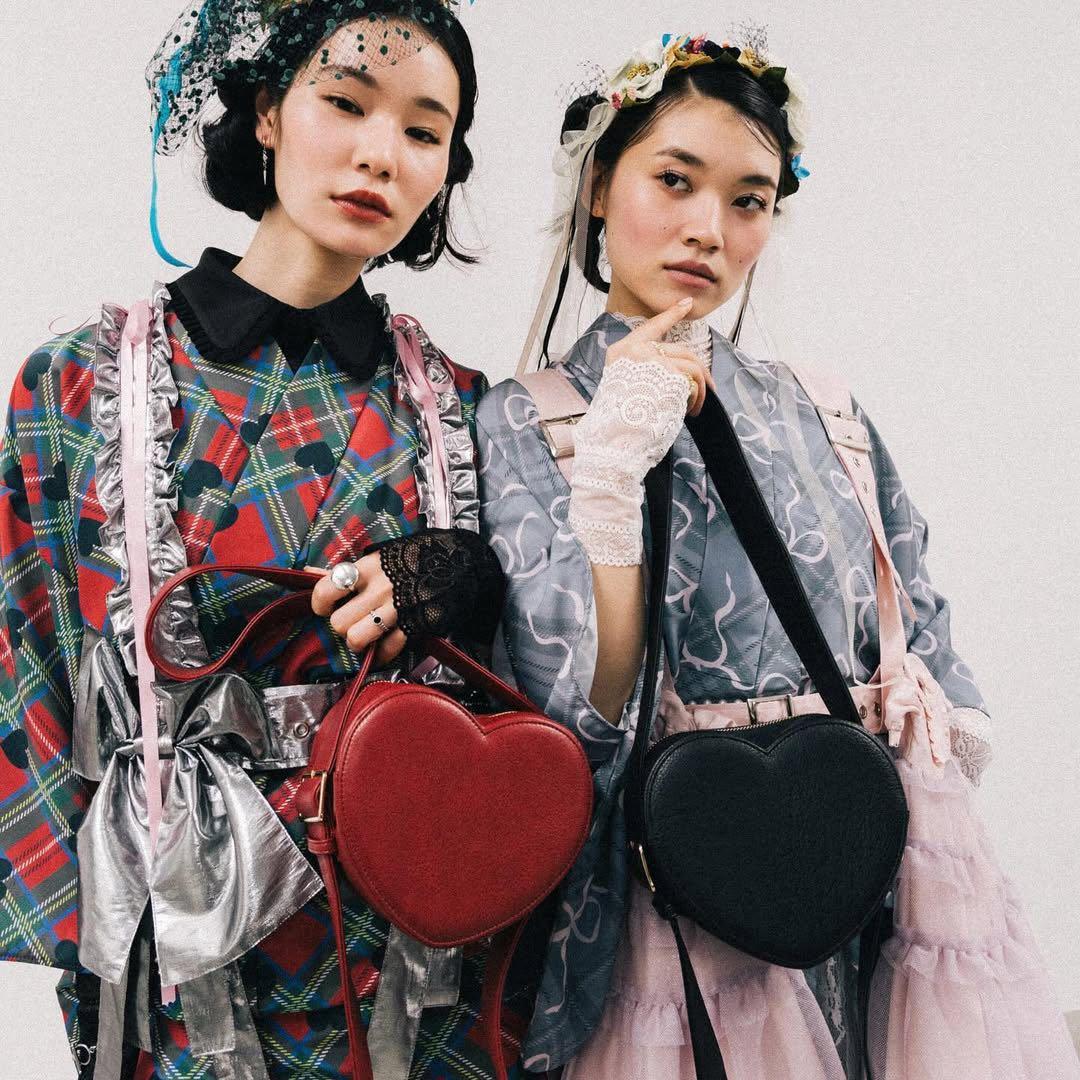 【完売品】 HEIHEI ハートバッグ RED 赤