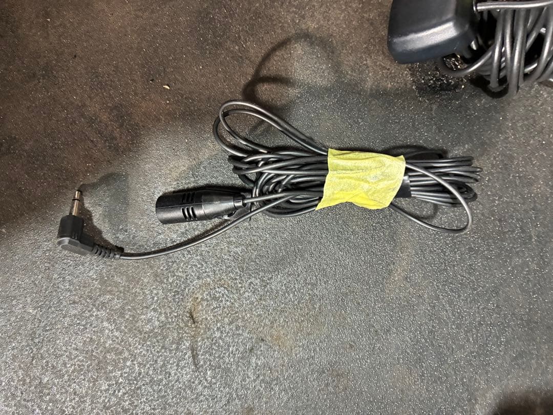 カロッツェリア AVIC-CW902 地図21年　フルセグ　７インチワイド