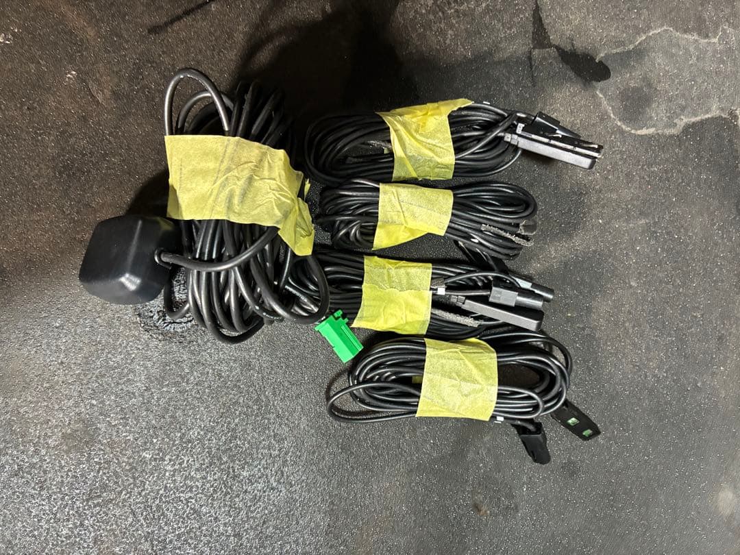 カロッツェリア AVIC-CW902 地図21年　フルセグ　７インチワイド