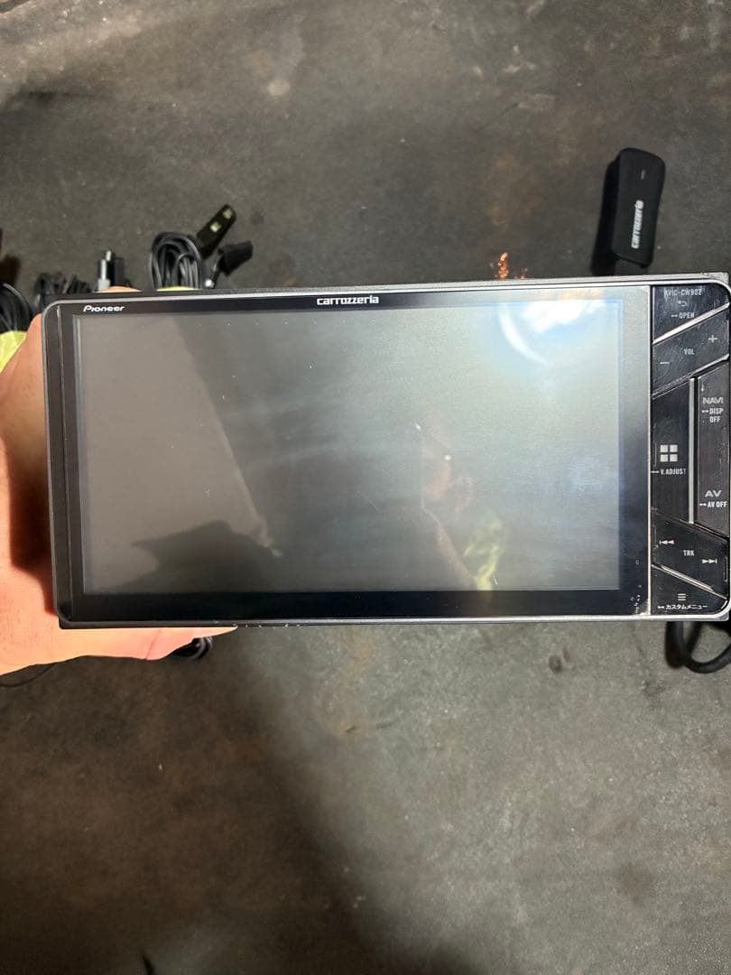 カロッツェリア AVIC-CW902 地図21年　フルセグ　７インチワイド