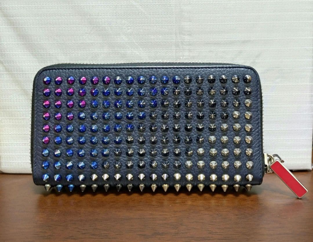 【Christian Louboutin】 スパイクスタッズ 長財布 ファスナー