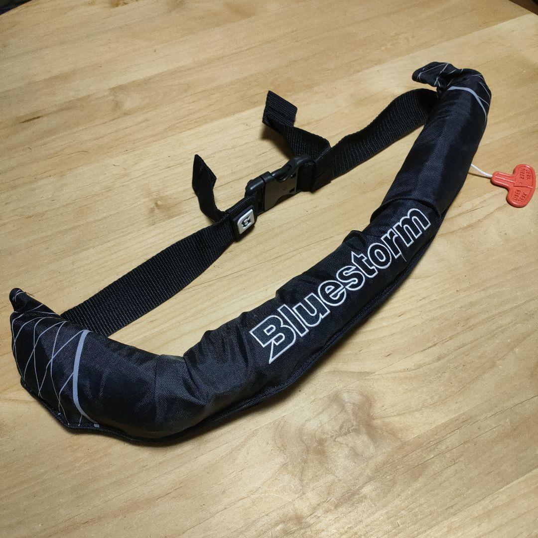 ブルーストーム　ライフジャケット 桜マーク 自動膨張式