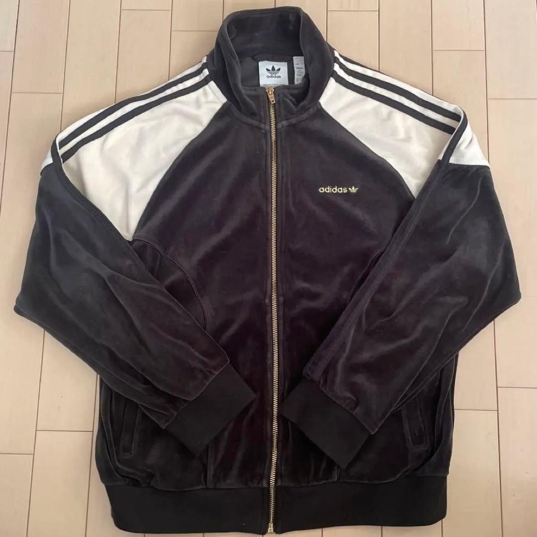 【極希少】アディダス ベロアトラックジャケット　ブラック×オフホワイト
