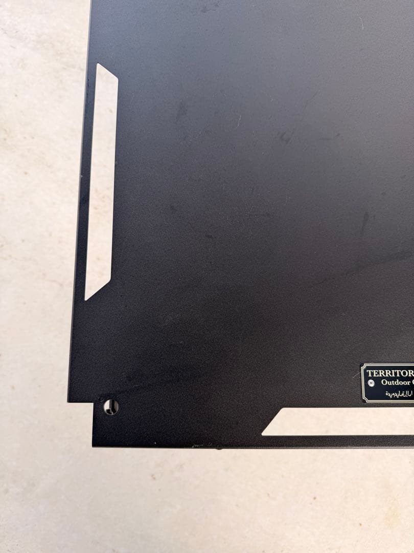 テリトリータスク　ワタリガラス サイドテーブル RAVEN SIDE TABLE