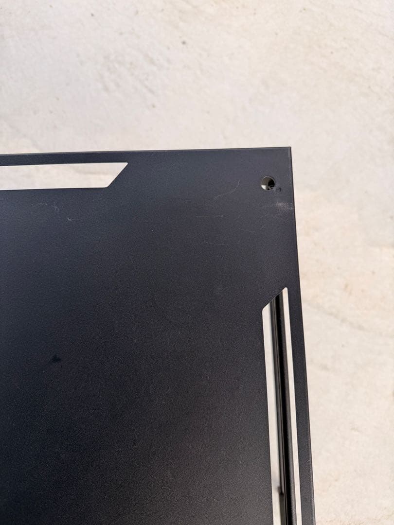 テリトリータスク　ワタリガラス サイドテーブル RAVEN SIDE TABLE