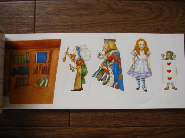 Alices Pop-up Theatre Book　不思議の国のアリス
