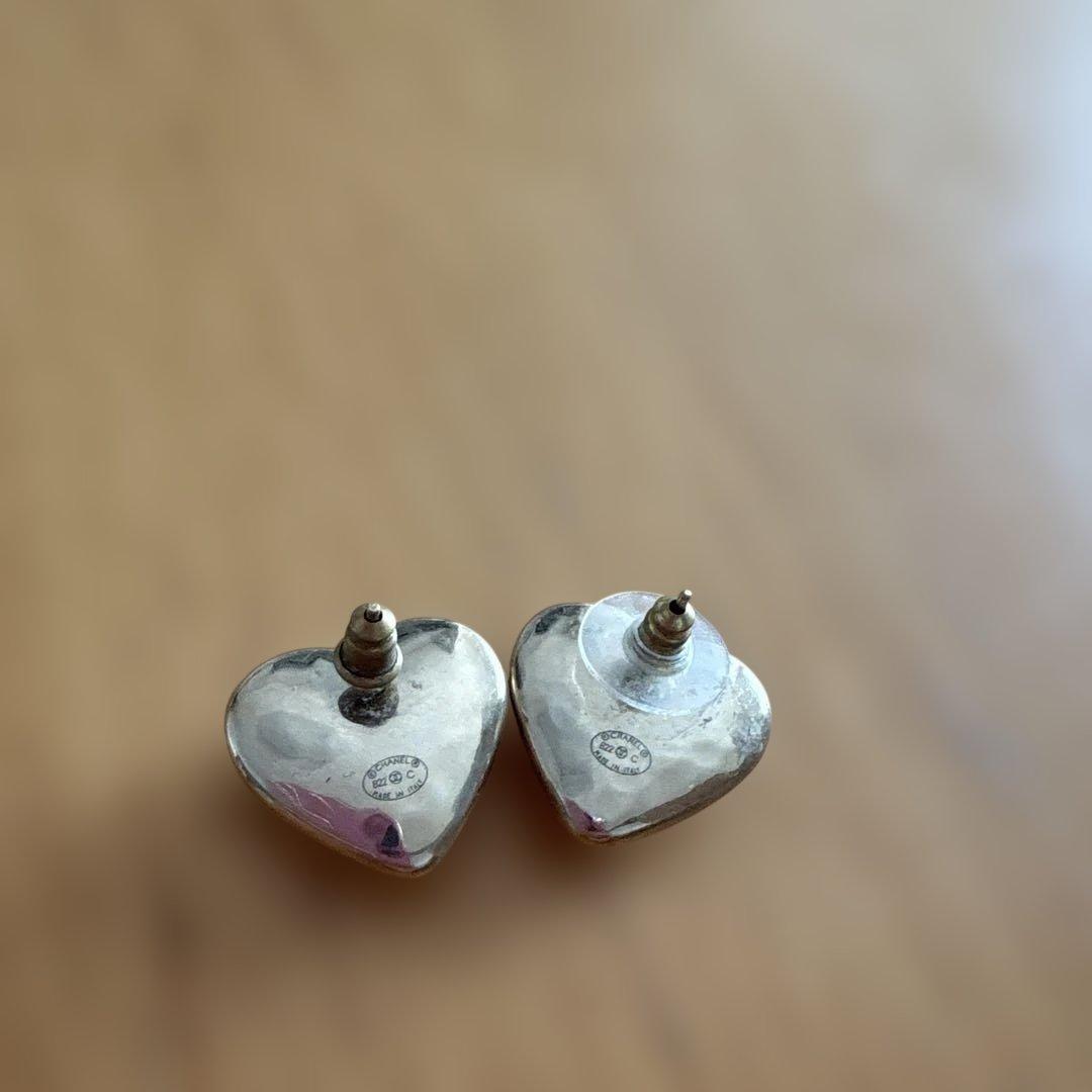 CHANEL ハート型パールピアス