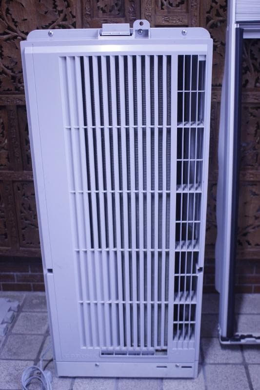 ◆コロナ窓用エアコン　4~7畳　CW-F1617（2017年製）冷房専用