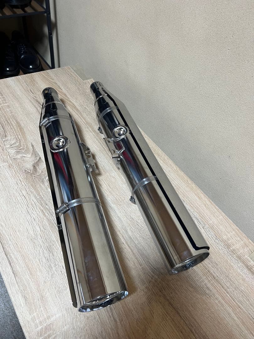 ハーレー　ソフテイルスタンダード　純正マフラー