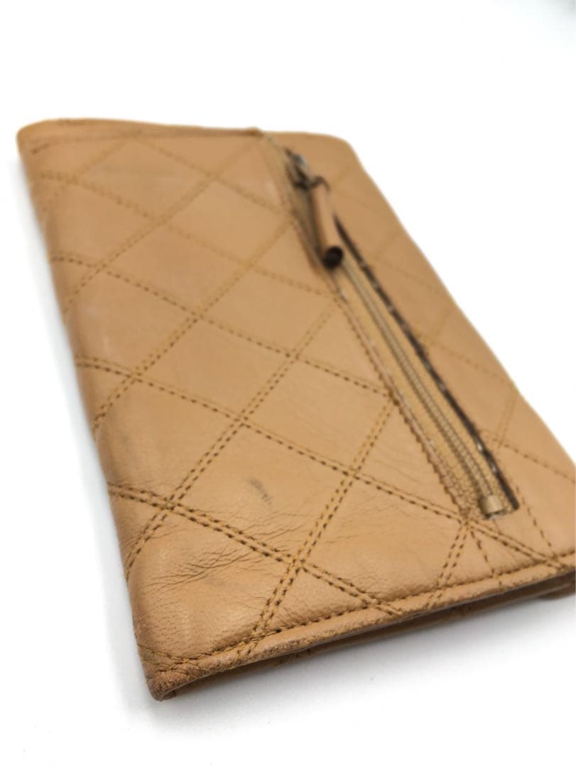 シャネル　ラムスキン　財布