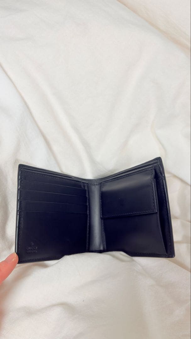 GUCCI ヘビデザイン　二つ折り財布