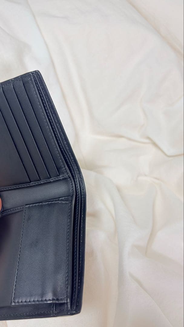 GUCCI ヘビデザイン　二つ折り財布