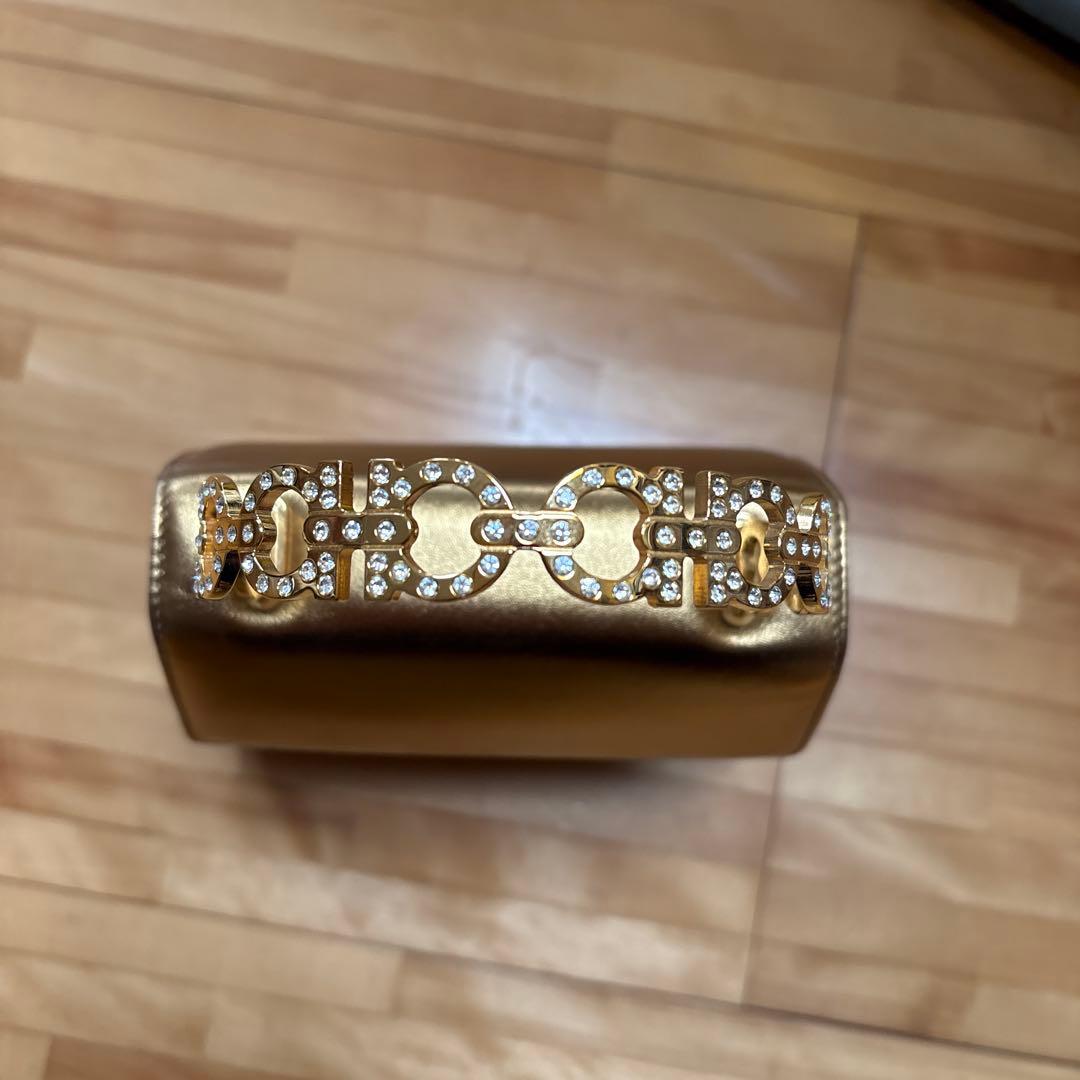 フェラガモ　ゴールド パーティバッグ