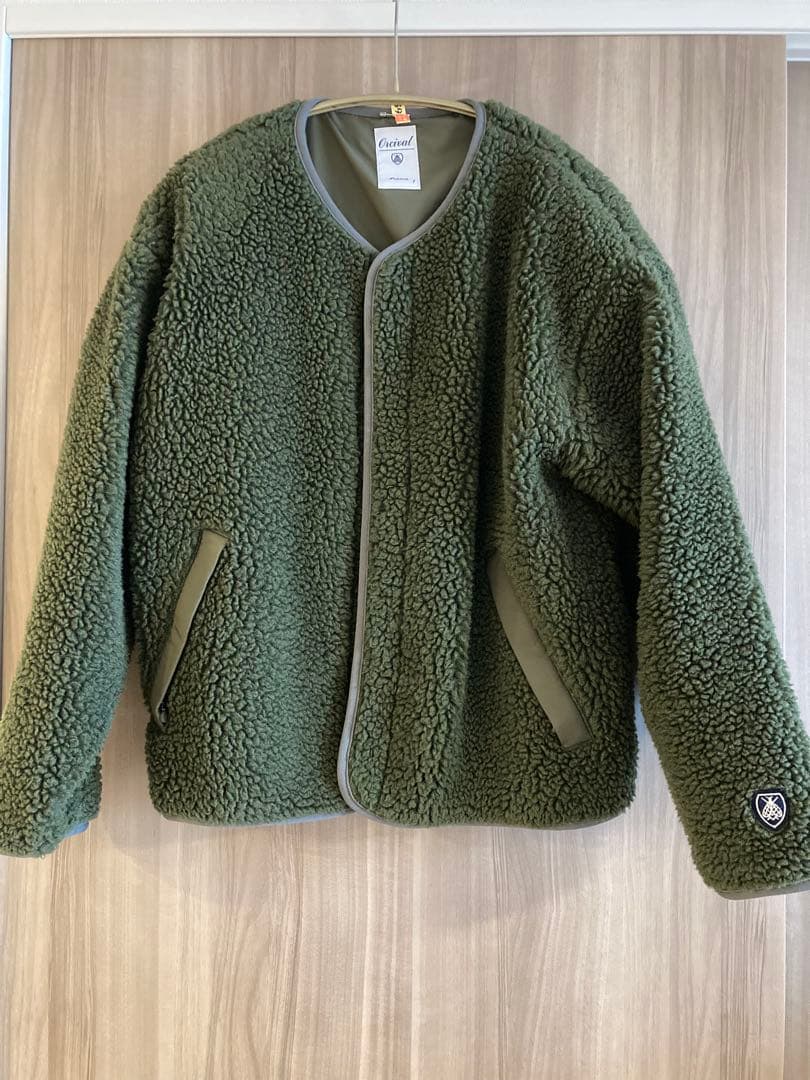 オーシバル ウールボア ノーカラー ブルゾン ダークオリーブ　1