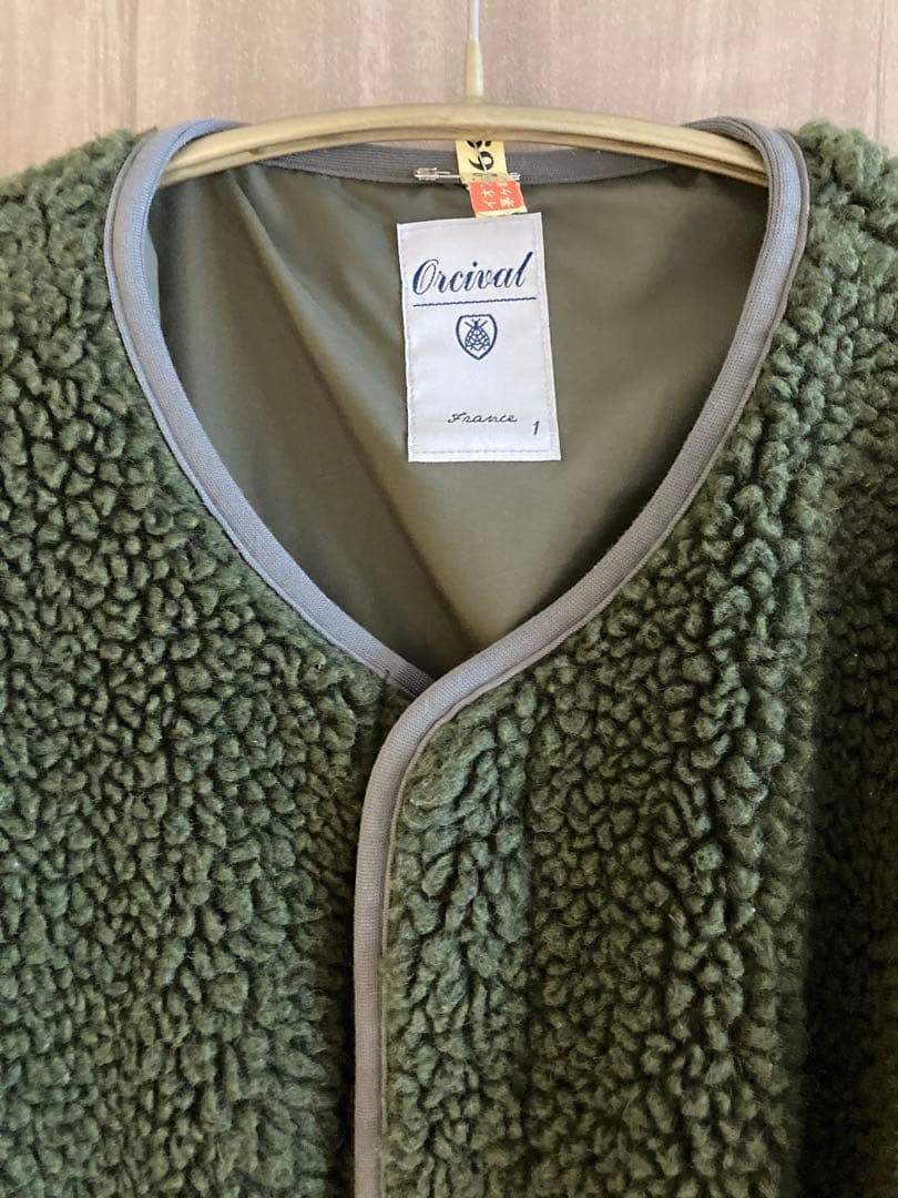 オーシバル ウールボア ノーカラー ブルゾン ダークオリーブ　1