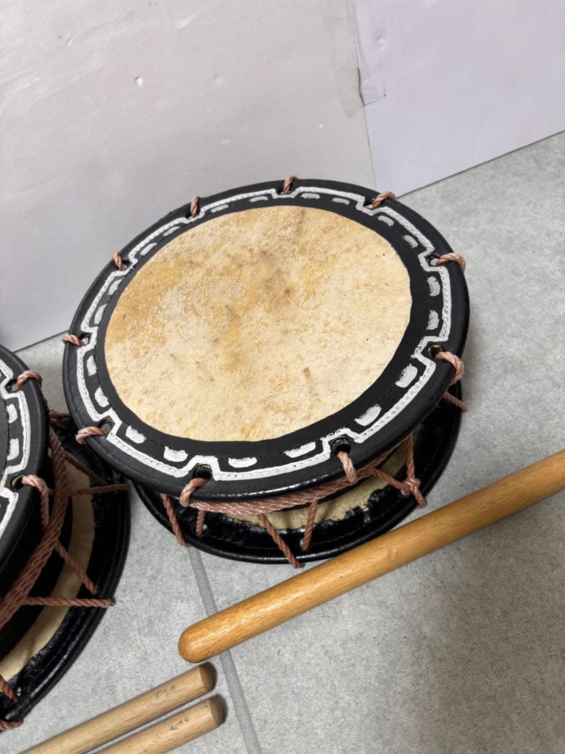 太鼓　2個セット　しめ縄？