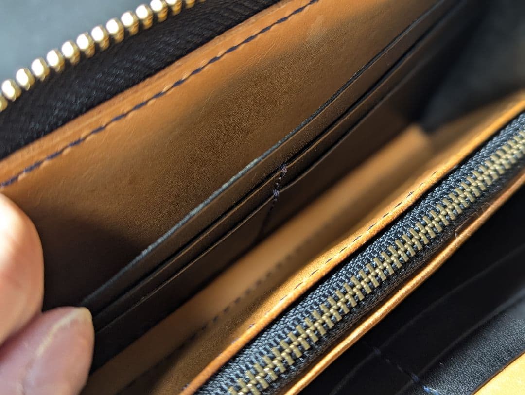 ロングファスナーウォレット 長財布 ゴーストレザー