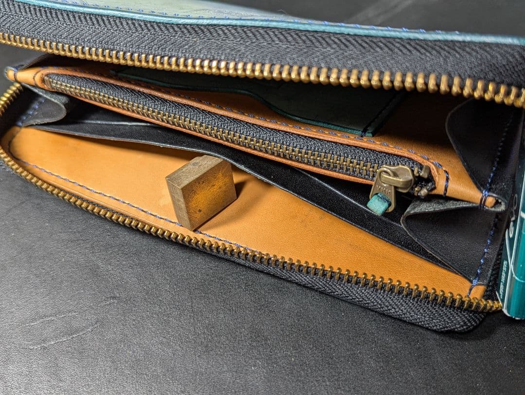 ロングファスナーウォレット 長財布 ゴーストレザー