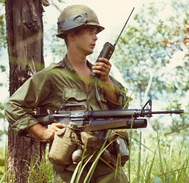 アメリカ軍実物　69年製　PRR-9受信機/PRT-4送信機