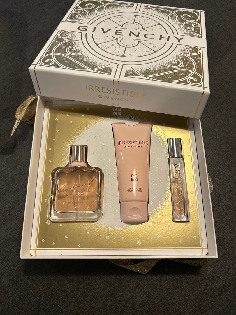 【新品未使用】GIVENCHY IRRESISTIBLE Xmasコフレ2025