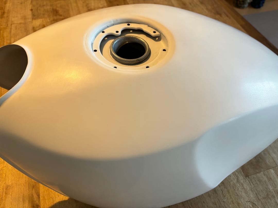 KAWASAKI ゼファー400 純正タンク　レストア品