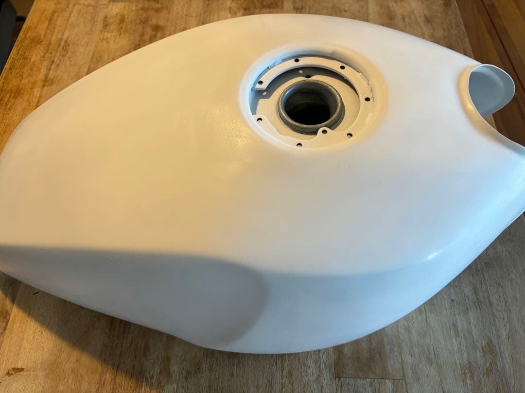 KAWASAKI ゼファー400 純正タンク　レストア品