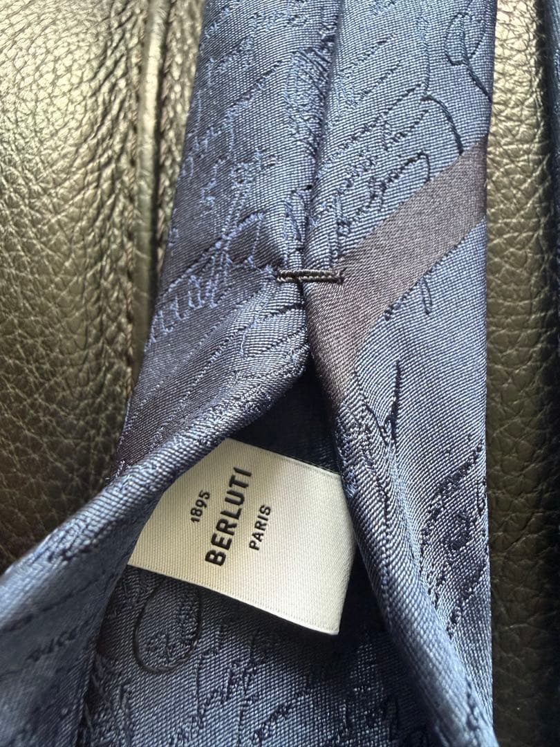 ベルルッティ　ネクタイ　ネイビー　ブルー　Berluti