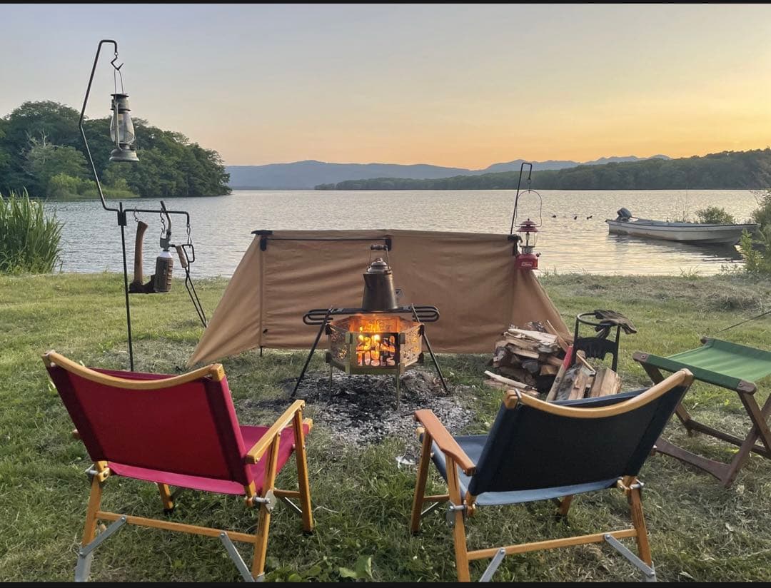 新品未使用 23546TOOLSアイヌ紋様焚き火台 ケース付き