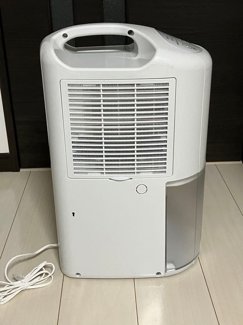 【ユキオ様】コロナ 衣類乾燥除湿器 CD-P63A 2024年製