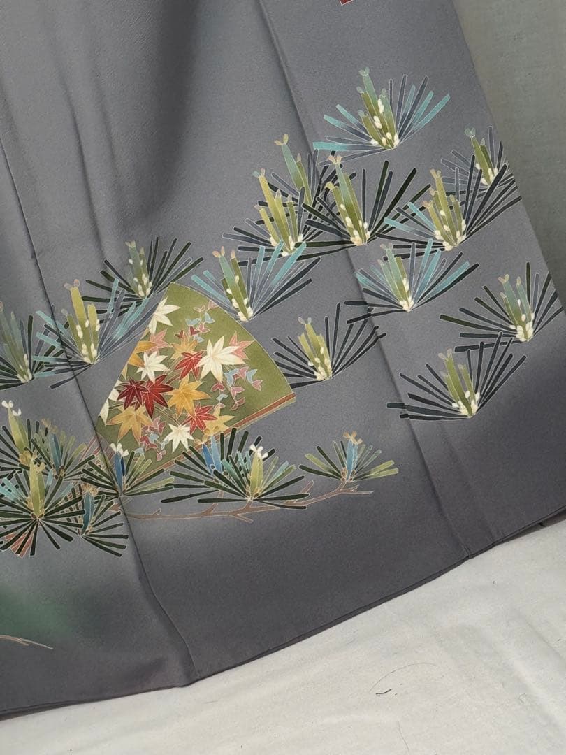 [美品] 三つ紋　色留袖　正絹　灰色　梅　松　略礼装　結婚式　卒業式　高身長