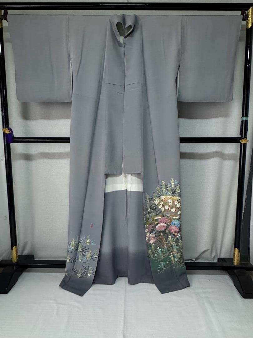[美品] 三つ紋　色留袖　正絹　灰色　梅　松　略礼装　結婚式　卒業式　高身長