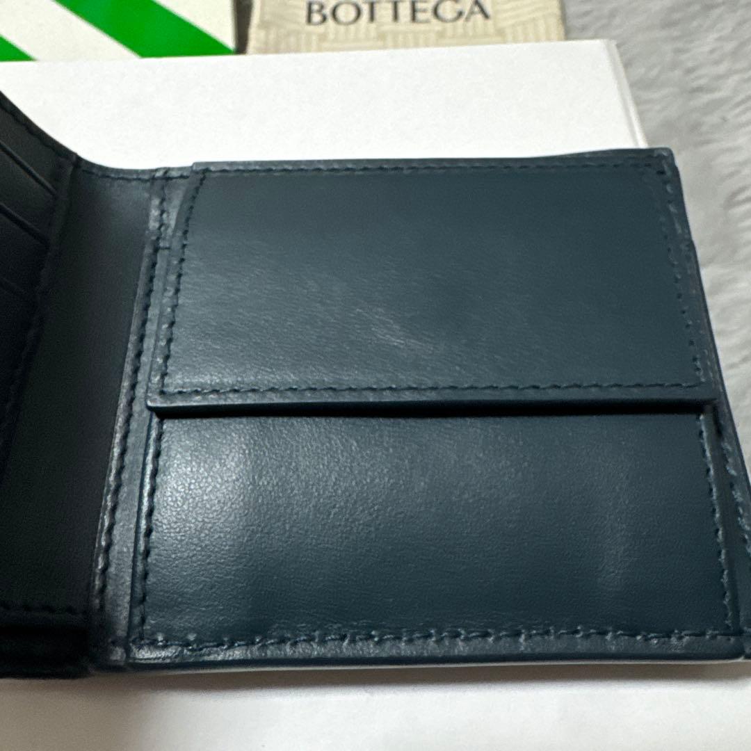 超美品Bottega Veneta 二つ折り財布