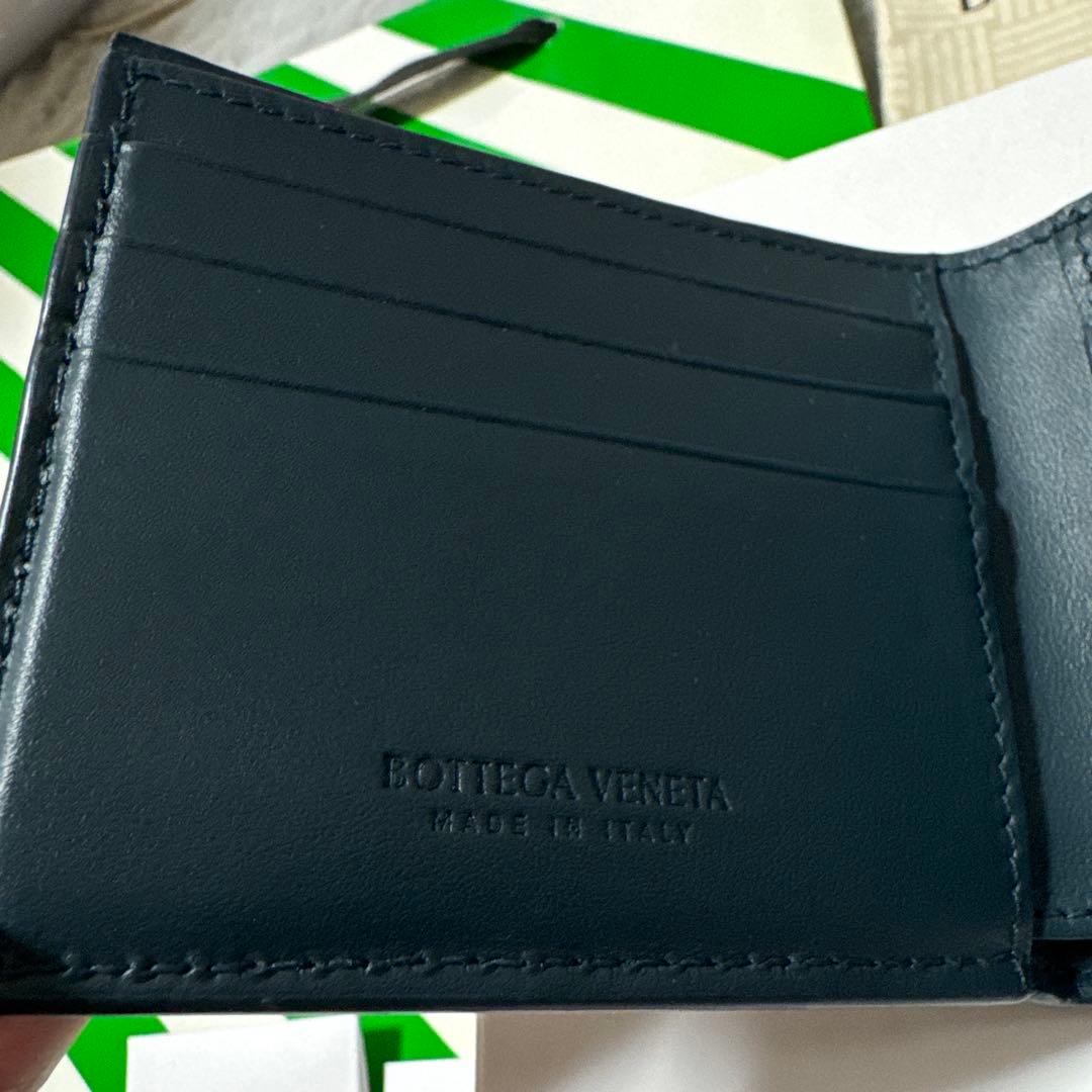 超美品Bottega Veneta 二つ折り財布