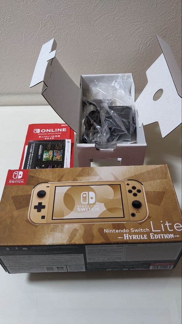 Switch Lite Hyrule Editionスイッチライト本体ハイラル