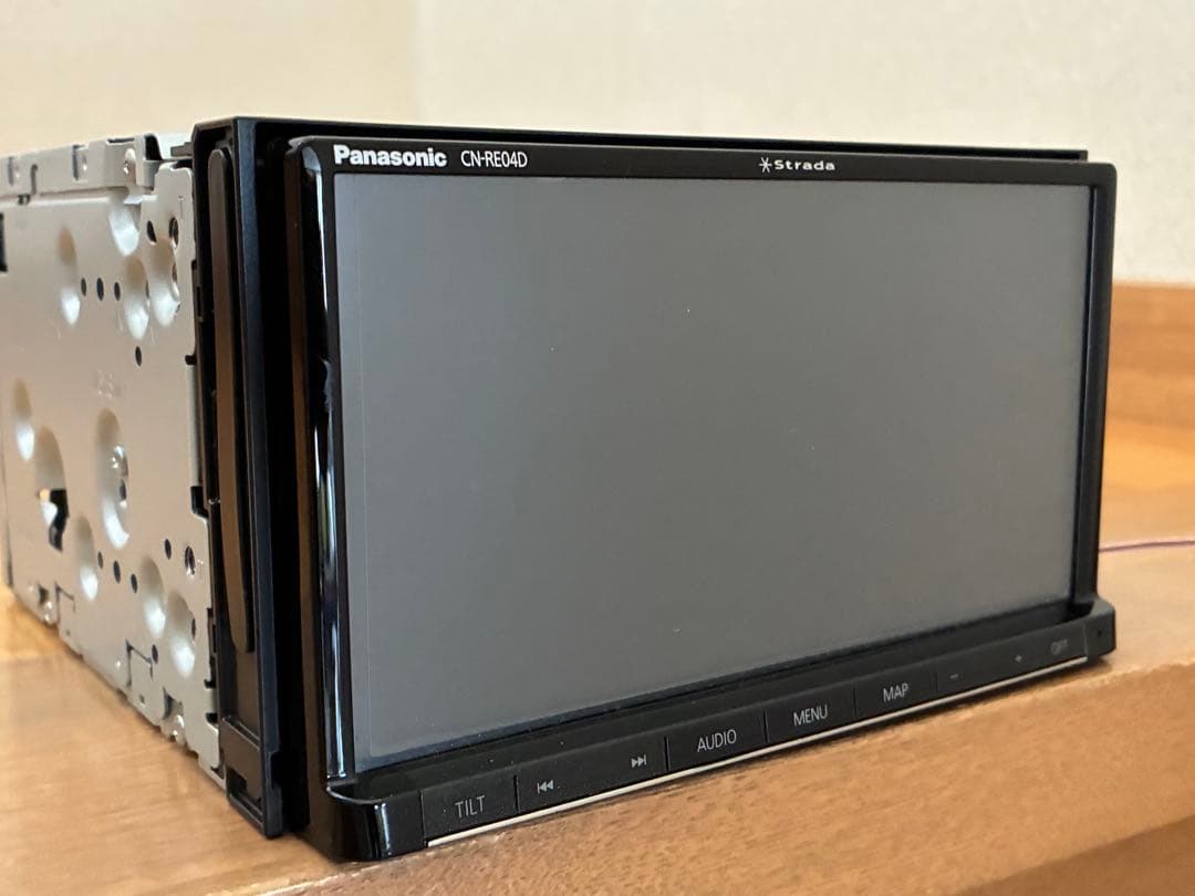 Panasonic ストラーダCN-RE04D カーナビ
