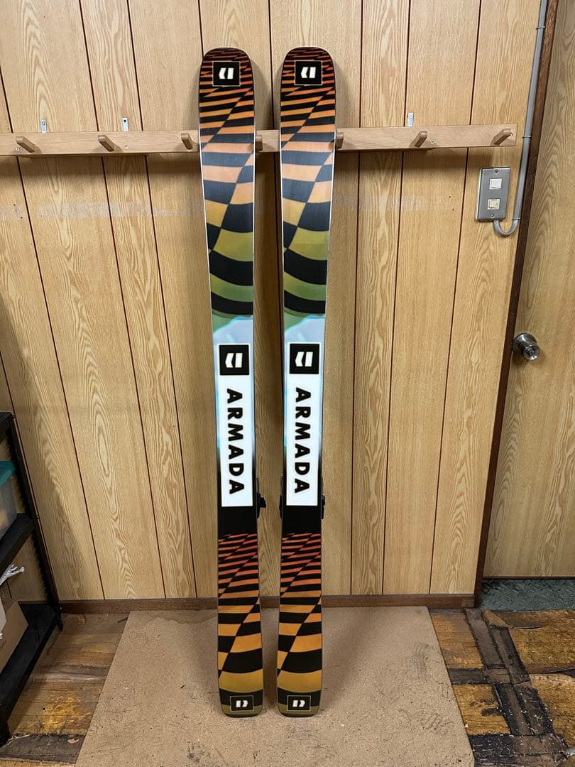 アルマダARV94 164cm 新品同様