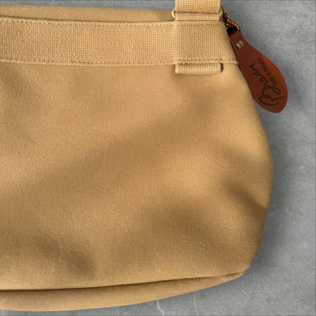 新品 Brady ショルダーバッグ AVON 小芝風花 ブレディー