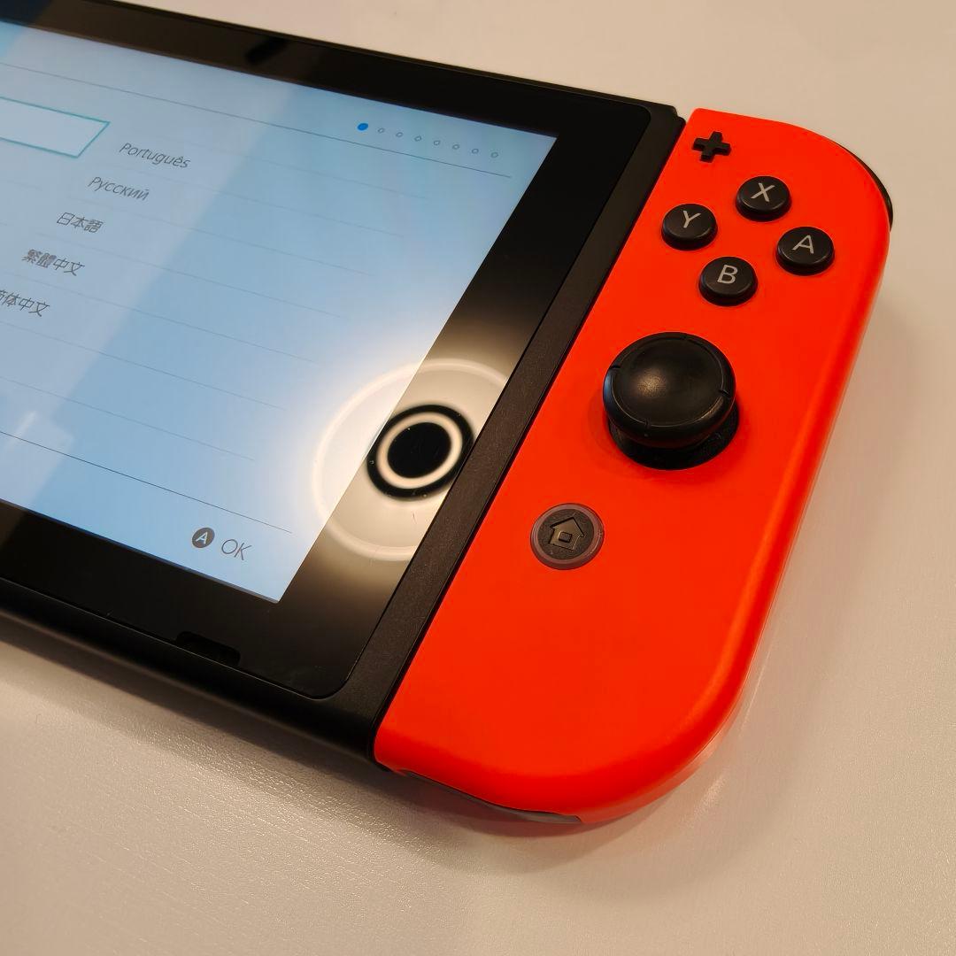 て*む様 Nintendo Switch 本体 キャリーケース付き