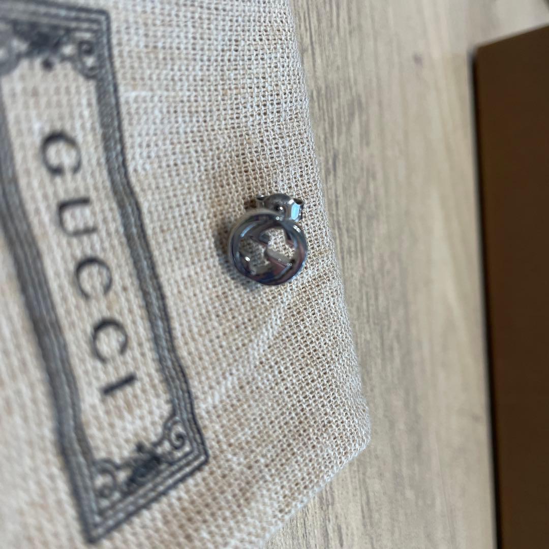 GUCCI シルバー GGロゴ ピアス(片耳用)