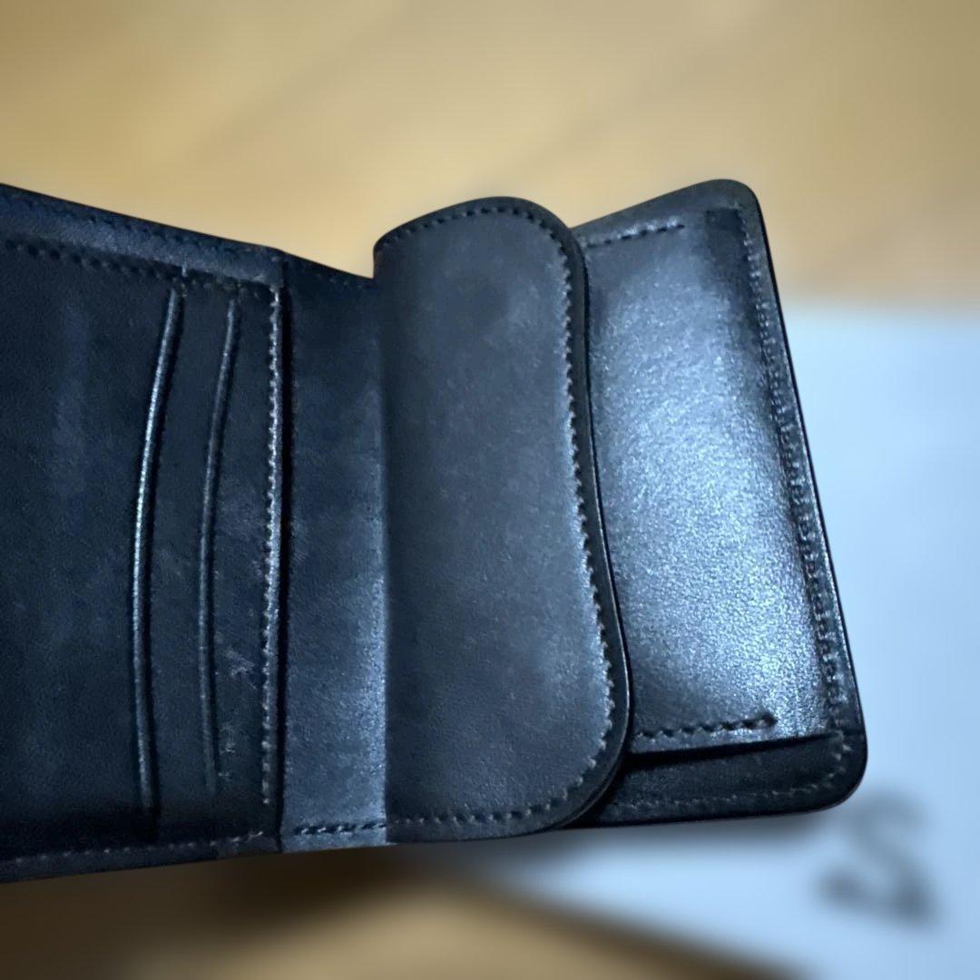 WILDSWANS ブラック 三つ折り財布　イーノ