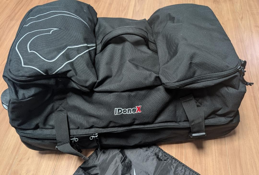 IDoneX .アイディーワン.ボストンキャリーバッグ.大容量.ブラック