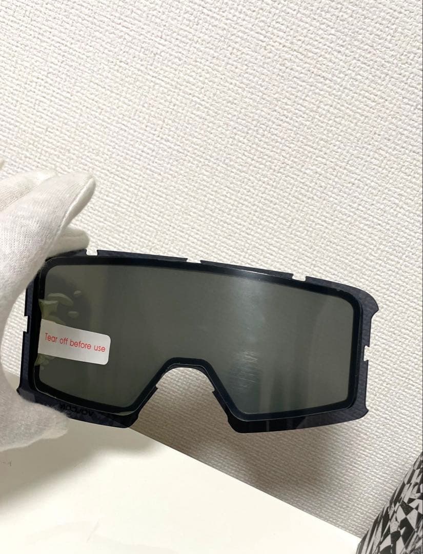 新品未使用【VOLCOM/ 】ボルコム平面 ゴーグル A定価より50%以上オフ
